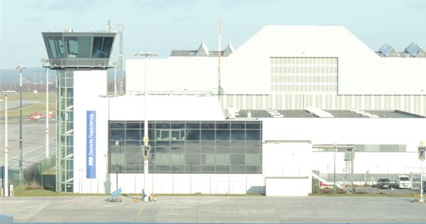 Flughafen International